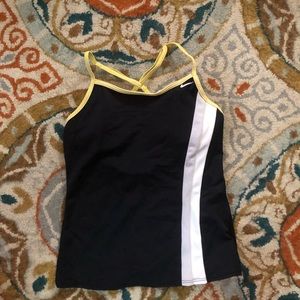 Women’s Nike size 6 tankini swim top.